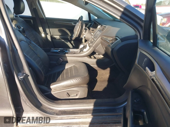 2014 Ford Fusion SE with VIN 1FA6P0HD3E5404598, listed as a IAAI auction lot 41854404 with 219,552 mi miles and . Bid and sale history available at DreamBid. Image 5.