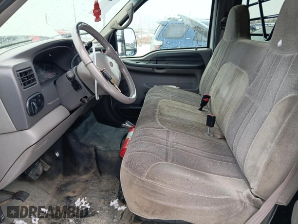 2000 Ford Excursion XLT with VIN 1FMSU41F8YEE41800, listed as a Copart auction lot 55297415 with 191,904 mi miles and Clean Title. Bid and sale history available at DreamBid. Image 7.
