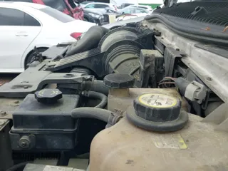 2006 Ford Econoline Cargo with VIN 1FTNS24W46DA75067, listed as a IAAI auction lot 42019008 with 479,196 mi miles and . Bid and sale history available at DreamBid. Image 12.