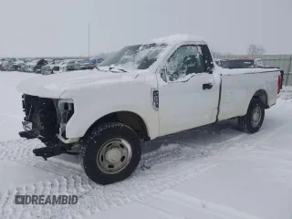 2017 Ford F-250 XL с VIN 1FTBF2A65HEE73526, выставлен на аукционе Copart как лот 43998355 с пробегом 181 031 миль миль и Чистый • Clean title. История ставок и продаж доступна на DreamBid. Изображение 1.