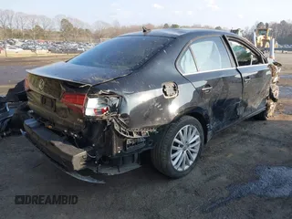 2016 Volkswagen Jetta Sedan 1.8T SEL with VIN 3VWL07AJ5GM342545, listed as a IAAI auction lot 41520364 with 1 mi miles. Bid and sale history available at carsss.com. Image 4.