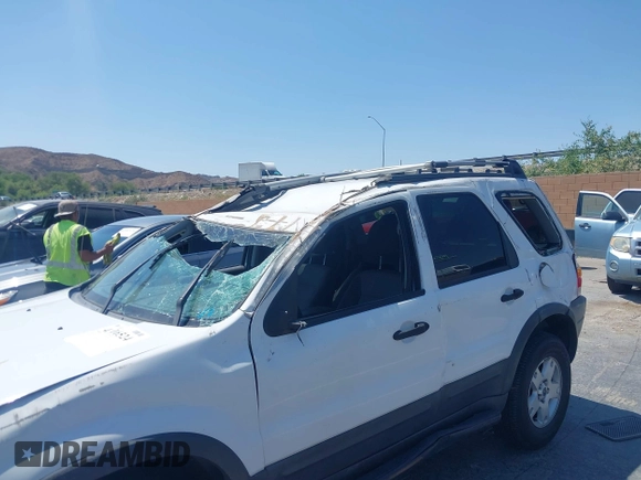 2004 Ford Escape XLT with VIN 1FMCU031X4KA88678, listed as a IAAI auction lot 42616524 with Not provided miles and . Bid and sale history available at DreamBid. Image 6.