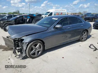 2019 Mercedes-Benz E-Class E 300 with VIN WDDZF4JB6KA516914, listed as a Copart auction lot 50779025 with 0 mi miles and Non Repairable. Bid and sale history available at carsss.com. Image 1.