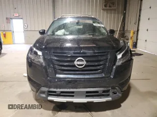2024 Nissan Pathfinder Platinum z VIN 5N1DR3DK0RC242976, wystawiony jako Copart lot #54087465 z przebiegiem 14 687 mil mil oraz Szkoda całkowita • Salvage title. Historia ofert i sprzedaży dostępna na DreamBid. Obrazek 5.