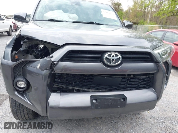 2021 Toyota 4Runner SR5 with VIN JTEMU5JR8M5855842, listed as a IAAI auction lot 42016331 with 87,455 mi miles and . Bid and sale history available at DreamBid. Image 17.