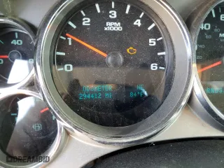 2009 Chevrolet Silverado 1500 LT with VIN 1GCEK29C49Z240699, listed as a Copart auction lot 70318644 with 294,412 mi miles and Salvage Title. Bid and sale history available at carsss.com. Image 9.