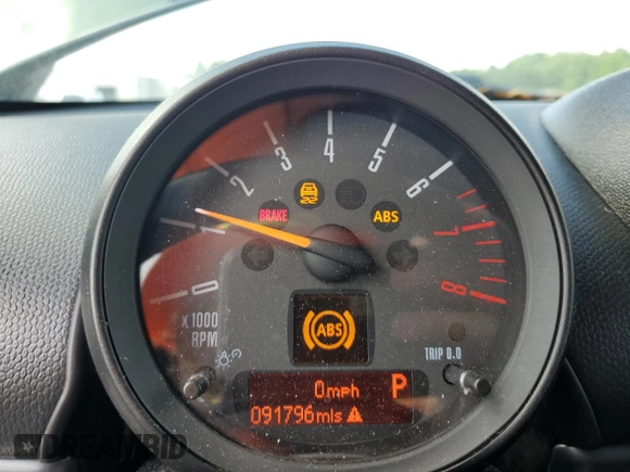 2015 MINI Countryman S z VIN WMWZC3C54FWT02806, wystawiony jako Copart lot #55508825 z przebiegiem 91 796 mil mil oraz Szkoda całkowita • Salvage title. Historia ofert i sprzedaży dostępna na DreamBid. Obrazek 9.