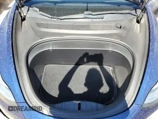 2018 Tesla Model 3 Long Range Battery z VIN 5YJ3E1EB8JF120548, wystawiony jako Copart lot #49389795 z przebiegiem 68 884 mil mil oraz Szkoda całkowita • Salvage title. Historia ofert i sprzedaży dostępna na DreamBid. Obrazek 12.