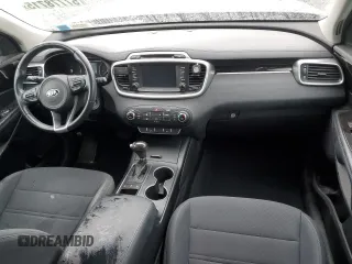 2017 Kia Sorento LX с VIN 5XYPGDA30HG289722, выставлен на аукционе Copart как лот 57778715 с пробегом 64 553 миль миль и Списание • Salvage title. История ставок и продаж доступна на DreamBid. Изображение 8.