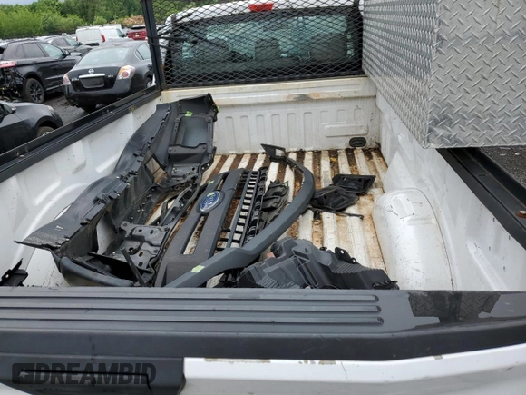 2018 Ford F-150 XL with VIN 1FTMF1EB7JKD76944, listed as a Copart auction lot 59559195 with 133,460 mi miles and Salvage title. Bid and sale history available at DreamBid. Image 10.