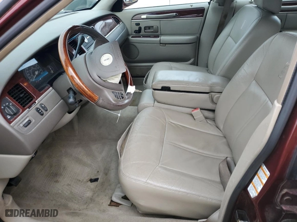 2003 Lincoln Town Car Cartier with VIN 1LNHM83W73Y638138, listed as a Copart auction lot 73698774 with 205,583 mi miles and Salvage Title. Bid and sale history available at carsss.com. Image 7.