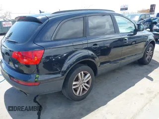 2008 Audi Q7 3.6L with VIN WA1AY74L28D045529, listed as a IAAI auction lot 42109500 with 211,333 mi miles. Bid and sale history available at carsss.com. Image 4.