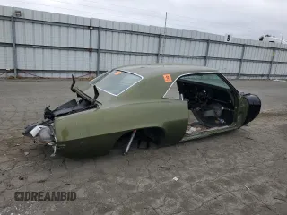 1969 Pontiac Firebird z VIN 223379L105693, wystawiony jako Copart lot #70870904 z przebiegiem Nie podano mil oraz Nie do naprawy • Non repairable. Historia ofert i sprzedaży dostępna na DreamBid. Obrazek 3.