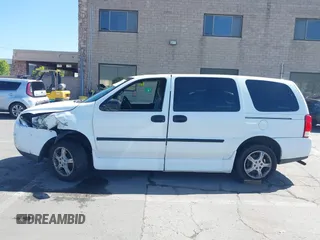 2008 Chevrolet Uplander LS Fleet z VIN 1GBDV13W18D140379, wystawiony jako IAAI lot #42246118 z przebiegiem 108 897 mil mil oraz . Historia ofert i sprzedaży dostępna na DreamBid. Obrazek 15.