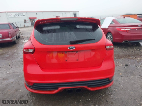 2015 Ford Focus ST with VIN 1FADP3L93FL224661, listed as a IAAI auction lot 41169980 with 113,283 mi miles. Bid and sale history available at carsss.com. Image 16.