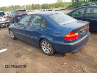 2003 BMW 3 Series 325i z VIN WBAET37423NJ30275, wystawiony jako IAAI lot #42416059 z przebiegiem 116 409 mil mil oraz . Historia ofert i sprzedaży dostępna na DreamBid. Obrazek 3.