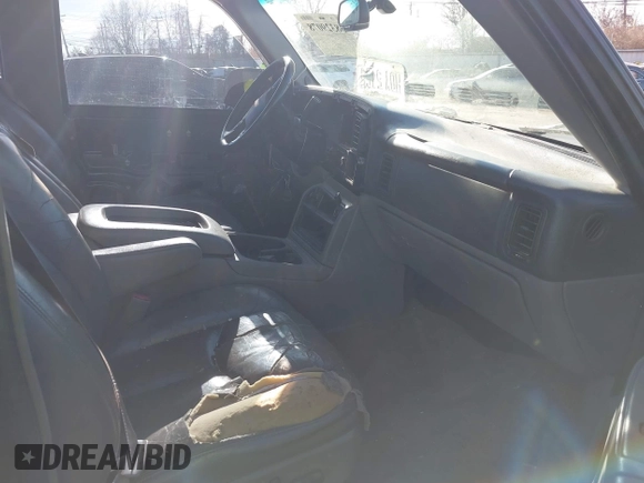 2003 Chevrolet Suburban LT with VIN 3GNFK16ZX3G236355, listed as a IAAI auction lot 38329078 with 248,228 mi miles and . Bid and sale history available at DreamBid. Image 5.