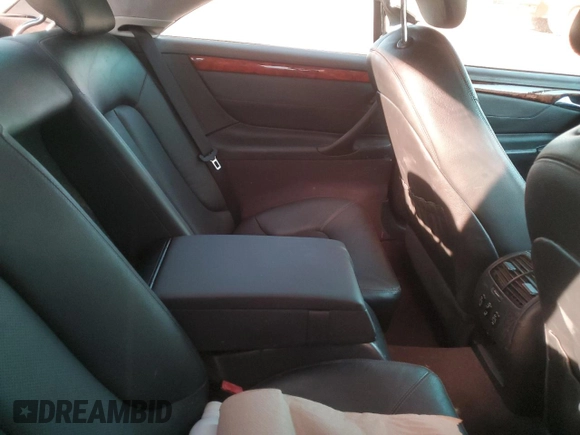 2002 Mercedes-Benz CL 500/600 z VIN WDBPJ75J32A023824, wystawiony jako Copart lot #77254134 z przebiegiem 187 807 mil mil oraz Szkoda całkowita • Salvage title. Historia ofert i sprzedaży dostępna na DreamBid. Obrazek 10.