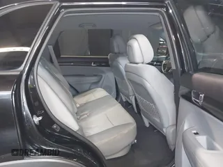 2013 Kia Sorento LX with VIN 5XYKT4A29DG338181, listed as a IAAI auction lot 41686858 with 147,629 mi miles. Bid and sale history available at carsss.com. Image 8.