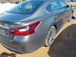 2018 Nissan Altima 2.5 S with VIN 1N4AL3AP6JC152220, listed as a IAAI auction lot 41591876 with 103,299 mi miles. Bid and sale history available at carsss.com. Image 4.