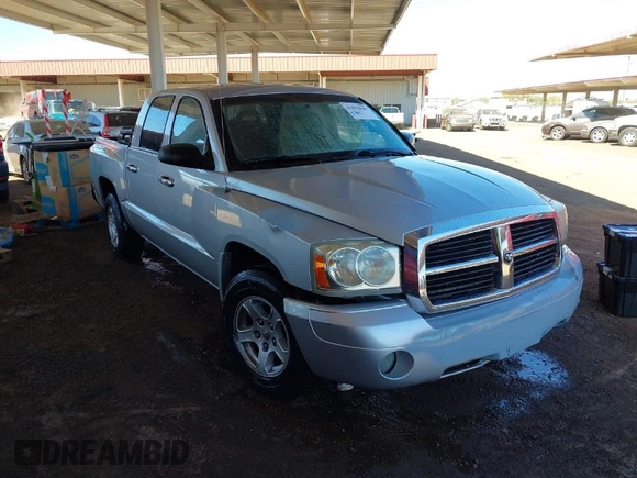 2007 Dodge Dakota SLT with VIN 1D7HE48N57S171908, listed as a IAAI auction lot 41875045 with 245,148 mi miles and . Bid and sale history available at carsss.com. Image 1.