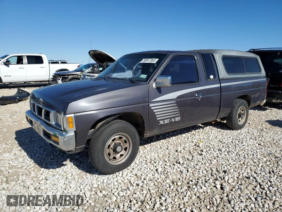 1995 Nissan Frontier XE z VIN 1N6HD16S6SC450675, wystawiony jako Copart lot #88047365 z przebiegiem 193 820 mil mil oraz Czysty tytuł • Clean title. Historia ofert i sprzedaży dostępna na DreamBid. Obrazek 1.
