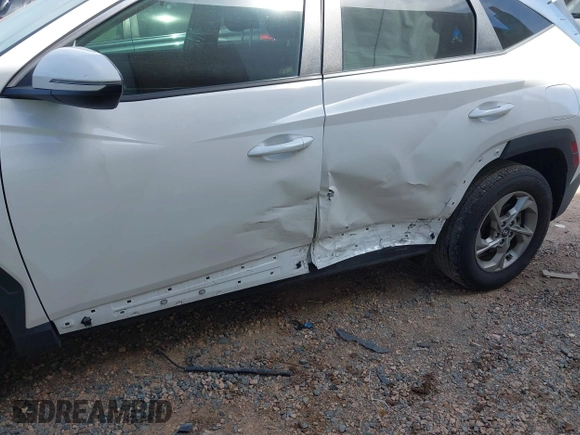 2023 Hyundai Tucson SEL with VIN 5NMJBCAE2PH190887, listed as a IAAI auction lot 41800623 with 32,187 mi miles and . Bid and sale history available at DreamBid. Image 6.