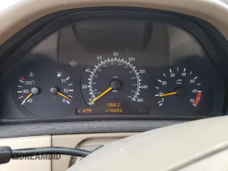 1999 Mercedes-Benz E-Class with VIN WDBJF82H2XX015586, listed as a Copart auction lot 44465455 with 76,890 mi miles and Salvage Title. Bid and sale history available at carsss.com. Image 9.