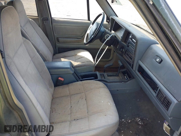 1996 Jeep Cherokee Sport with VIN 1J4FJ68S0TL211339, listed as a IAAI auction lot 42164217 with 193,080 mi miles and . Bid and sale history available at DreamBid. Image 5.