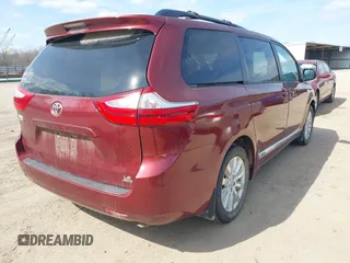 2017 Toyota Sienna LE with VIN 5TDJZ3DC7HS171384, listed as a IAAI auction lot 41715969 with 113,411 mi miles. Bid and sale history available at carsss.com. Image 4.
