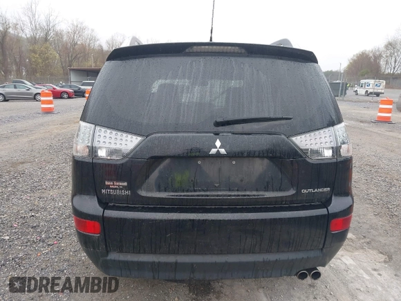 2007 Mitsubishi Outlander XLS z VIN JA4MT41X97Z018573, wystawiony jako IAAI lot #41937728 z przebiegiem 151 346 mil mil oraz . Historia ofert i sprzedaży dostępna na DreamBid. Obrazek 17.
