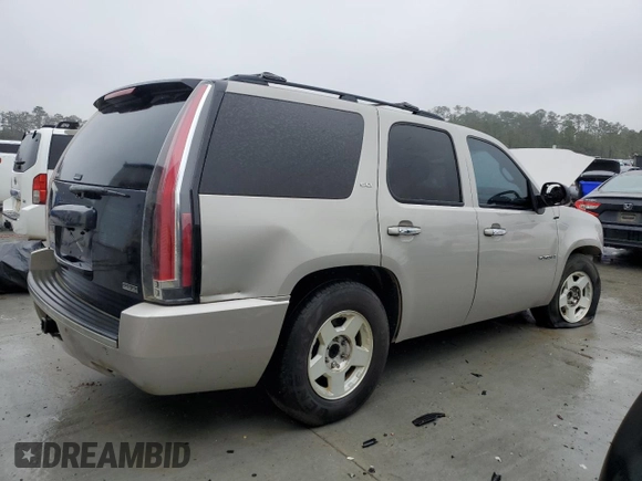 2007 GMC Yukon SLT with VIN 1GKFC13027R411980, listed as a Copart auction lot 47655865 with 272,176 mi miles and Salvage Title. Bid and sale history available at carsss.com. Image 3.