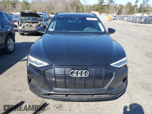2021 Audi e-tron Prestige z VIN WA1VAAGE3MB020015, wystawiony jako Copart lot #48667165 z przebiegiem 55 428 mil mil oraz Szkody całkowita. Historia ofert i sprzedaży dostępna na DreamBid. Obrazek 5.