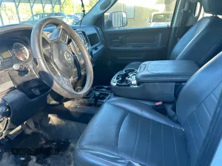 2016 Ram 3500 Tradesman z VIN 3C63RRGLXGG155224, wystawiony jako Copart lot #82751474 z przebiegiem 201 828 mil mil oraz Czysty tytuł • Clean title. Historia ofert i sprzedaży dostępna na DreamBid. Obrazek 5.