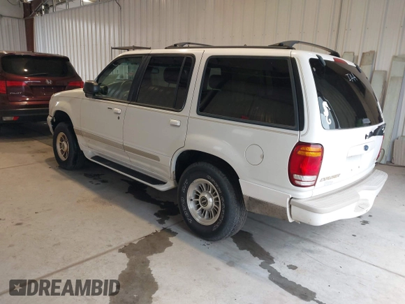 1998 Ford Explorer XL z VIN 1FMZU34E8WZB12600, wystawiony jako IAAI lot #42183517 z przebiegiem 196 799 mil mil oraz . Historia ofert i sprzedaży dostępna na DreamBid. Obrazek 3.