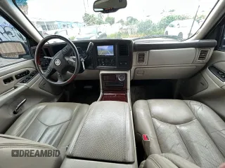 2005 Cadillac Escalade EXT z VIN 3GYEK62N75G264292, wystawiony jako Copart lot #55481905 z przebiegiem 178 920 mil mil oraz Czysty tytuł • Clean title. Historia ofert i sprzedaży dostępna na DreamBid. Obrazek 9.