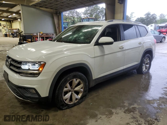 2018 Volkswagen Atlas SE with VIN 1V2CP2CA4JC596141, listed as a Copart auction lot 52216345 with Not provided miles and Salvage title. Bid and sale history available at DreamBid. Image 1.