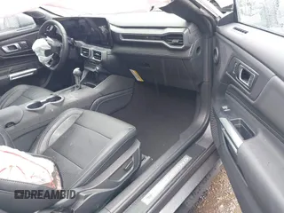 2024 Ford Mustang EcoBoost с VIN 1FA6P8TH3R5138045, выставлен на аукционе IAAI как лот 42385957 с пробегом 1 708 миль миль и . История ставок и продаж доступна на DreamBid. Изображение 5.