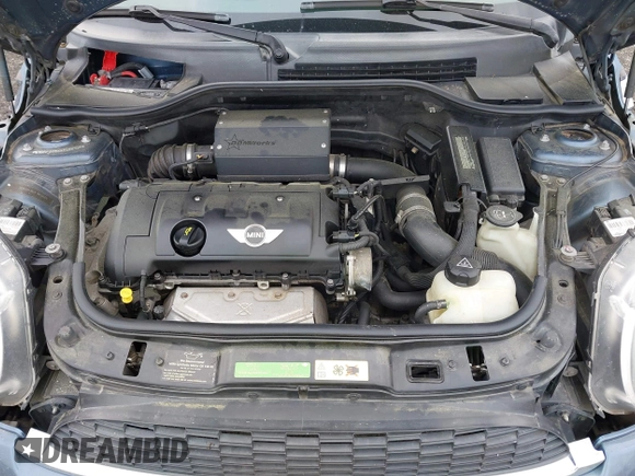 2010 MINI Hardtop with VIN WMWMF3C5XATZ26122, listed as a IAAI auction lot 42377547 with 198,506 mi miles and . Bid and sale history available at DreamBid. Image 10.