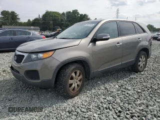 2013 Kia Sorento LX with VIN 5XYKT3A14DG386074, listed as a Copart auction lot 59879935 with 163,427 mi miles and Salvage title. Bid and sale history available at DreamBid. Image 1.