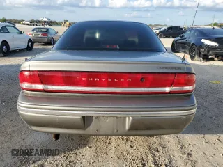 1995 Chrysler Concorde z VIN 2C3HD56T9SH598260, wystawiony jako Copart lot #80115724 z przebiegiem 60 248 mil mil oraz Nie do naprawy. Historia ofert i sprzedaży dostępna na DreamBid. Obrazek 6.