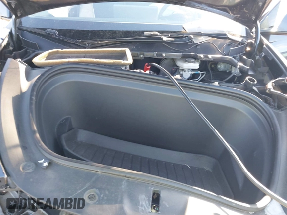 2020 Tesla Model Y Long Range with VIN 5YJYGDEE4LF030103, listed as a IAAI auction lot 41328929 with 64,896 mi miles and . Bid and sale history available at DreamBid. Image 10.