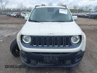 2015 Jeep Renegade Latitude with VIN ZACCJABT8FPC19914, listed as a IAAI auction lot 42081686 with 179,330 mi miles. Bid and sale history available at carsss.com. Image 13.