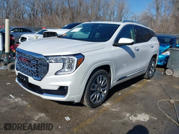 2024 GMC Terrain Denali with VIN 3GKALXEG8RL375892, listed as a IAAI auction lot 41489464 with 2,427 mi miles and . Bid and sale history available at DreamBid. Image 2.