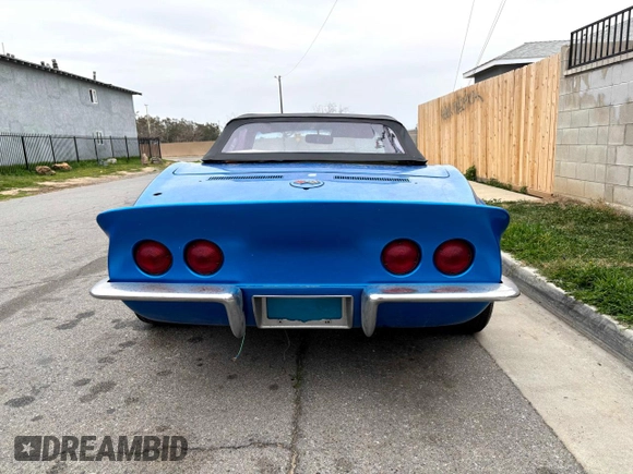 1969 Chevrolet Corvette z VIN 194679S721557, wystawiony jako Copart lot #45611825 z przebiegiem 73 300 mil mil oraz Czysty tytuł • Clean title. Historia ofert i sprzedaży dostępna na DreamBid. Obrazek 6.