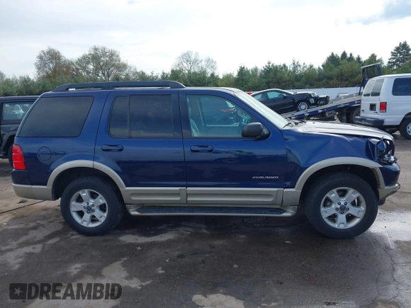 2005 Ford Explorer Eddie Bauer z VIN 1FMZU74K65UA57931, wystawiony jako IAAI lot #42131823 z przebiegiem Nie podano mil oraz . Historia ofert i sprzedaży dostępna na DreamBid. Obrazek 13.