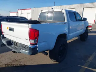 2017 Toyota Tacoma SR5 с VIN 3TMCZ5AN8HM062622, выставлен на аукционе IAAI как лот 41414330 с пробегом 39 399 миль миль и . История ставок и продаж доступна на DreamBid. Изображение 4.