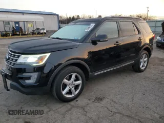2017 Ford Explorer XLT z VIN 1FM5K8DH2HGA48337, wystawiony jako Copart lot #48698305 z przebiegiem 130 341 mil mil oraz Szkoda całkowita • Salvage title. Historia ofert i sprzedaży dostępna na DreamBid. Obrazek 1.