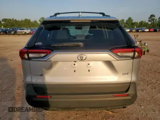 2024 Toyota RAV4 XLE Premium with VIN 2T3C1RFV2RC286896, listed as a Copart auction lot 64267695 with 18,872 mi miles and Salvage title. Bid and sale history available at DreamBid. Image 6.