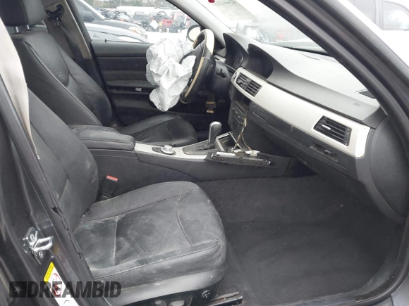 2006 BMW 3 Series 325i with VIN WBAVB13596PT09847, listed as a IAAI auction lot 42444103 with 215,179 mi miles and . Bid and sale history available at DreamBid. Image 5.